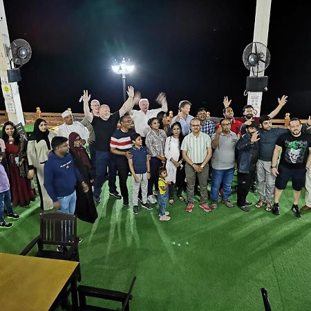 Sur Bandar Al Ayjah Hotel Apartments Luaran gambar