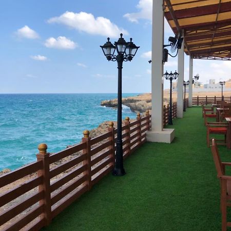 Sur Bandar Al Ayjah Hotel Apartments Luaran gambar