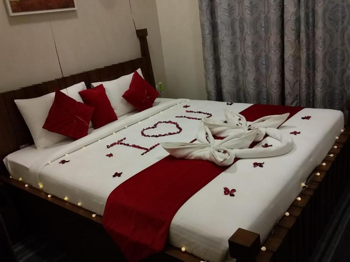 Sur Bandar Al Ayjah Hotel Apartments Luaran gambar