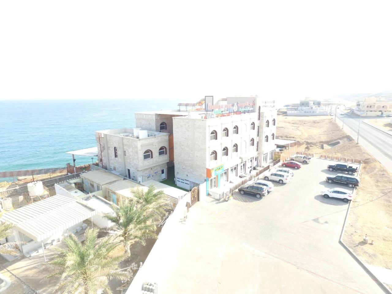 Sur Bandar Al Ayjah Hotel Apartments Luaran gambar